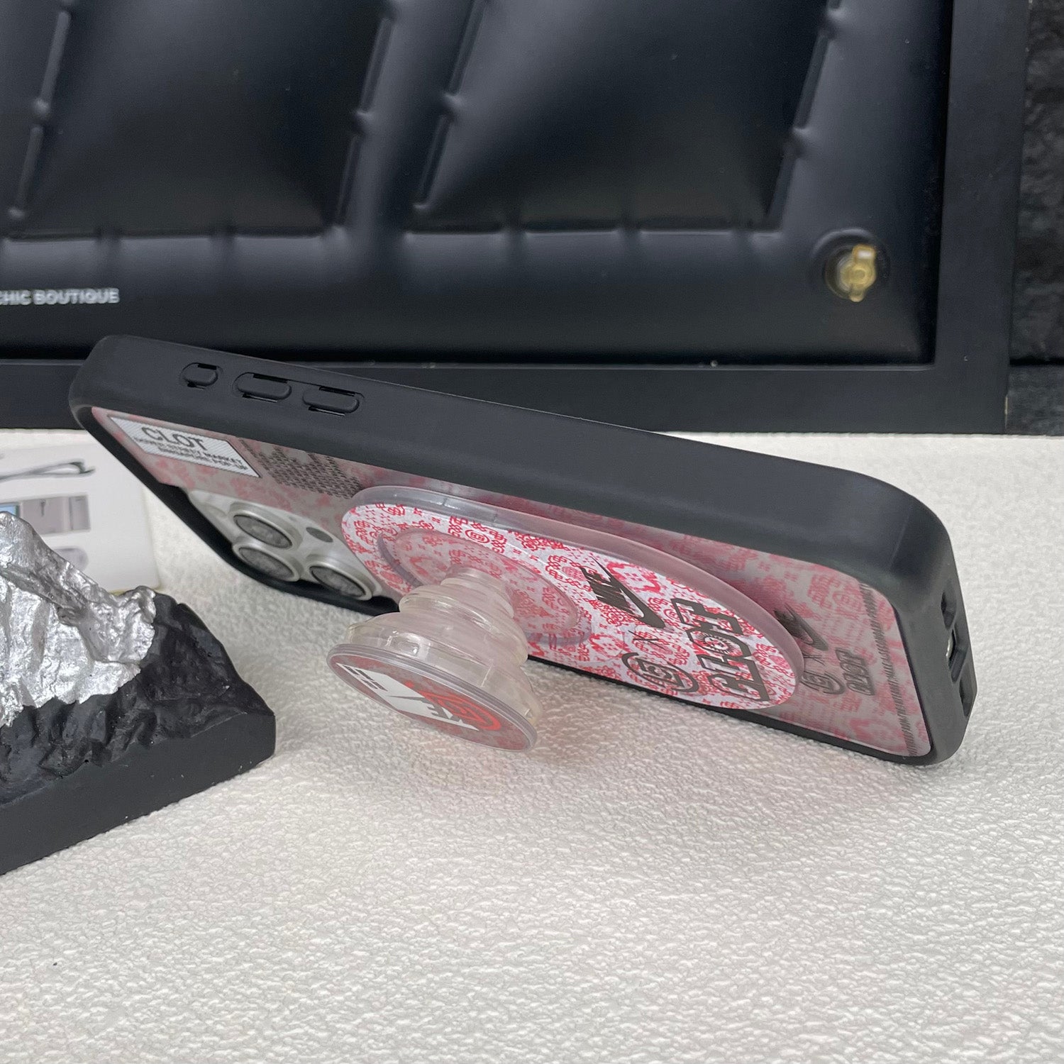 Magnetic Phone Grip Stand – Adjustable Holder for iPhone & Cases