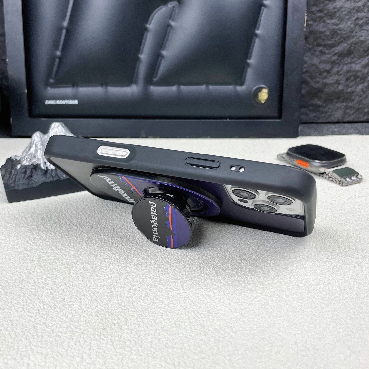 Magnetic Phone Grip Stand – Adjustable Holder for iPhone & Cases