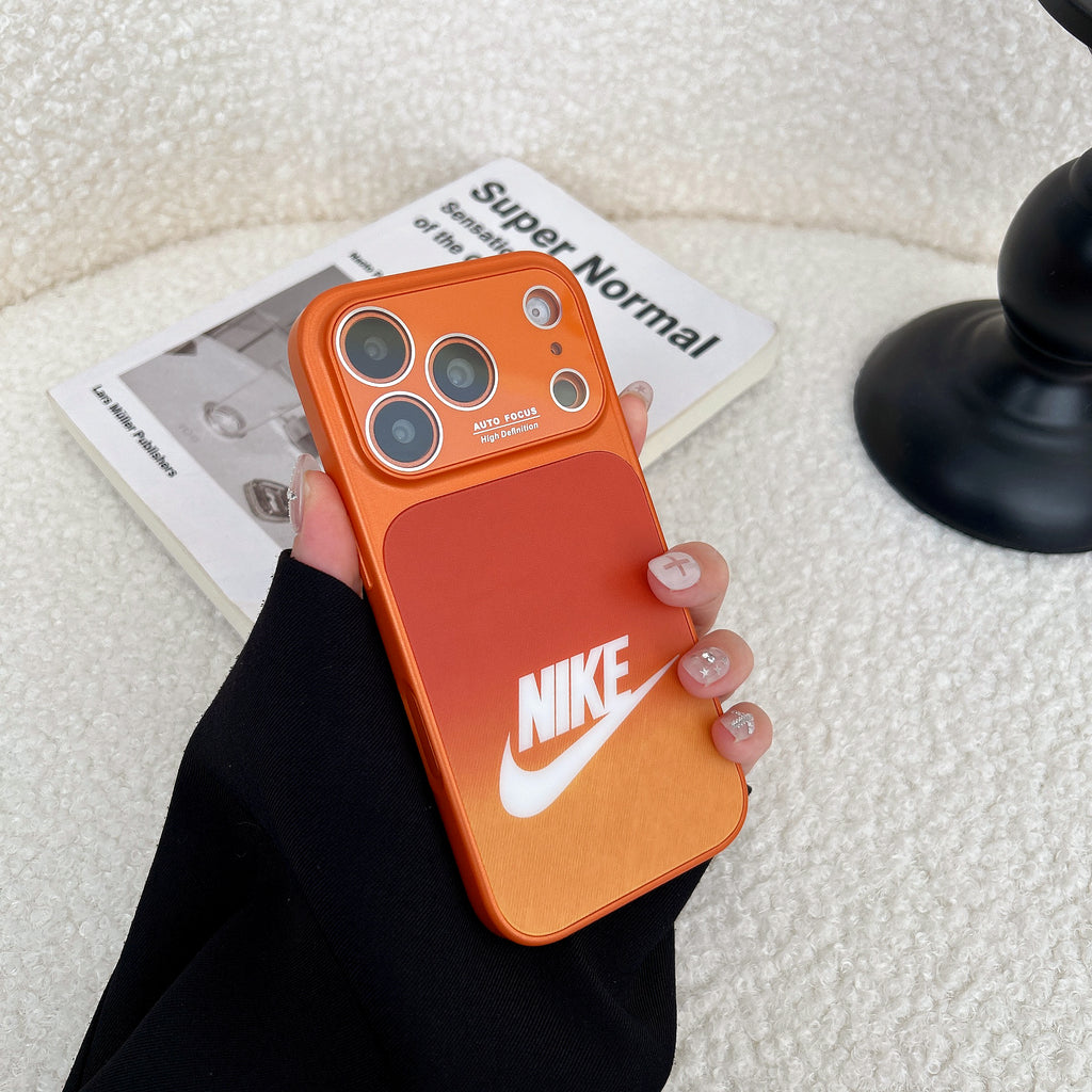 Stylish magnetic phone case