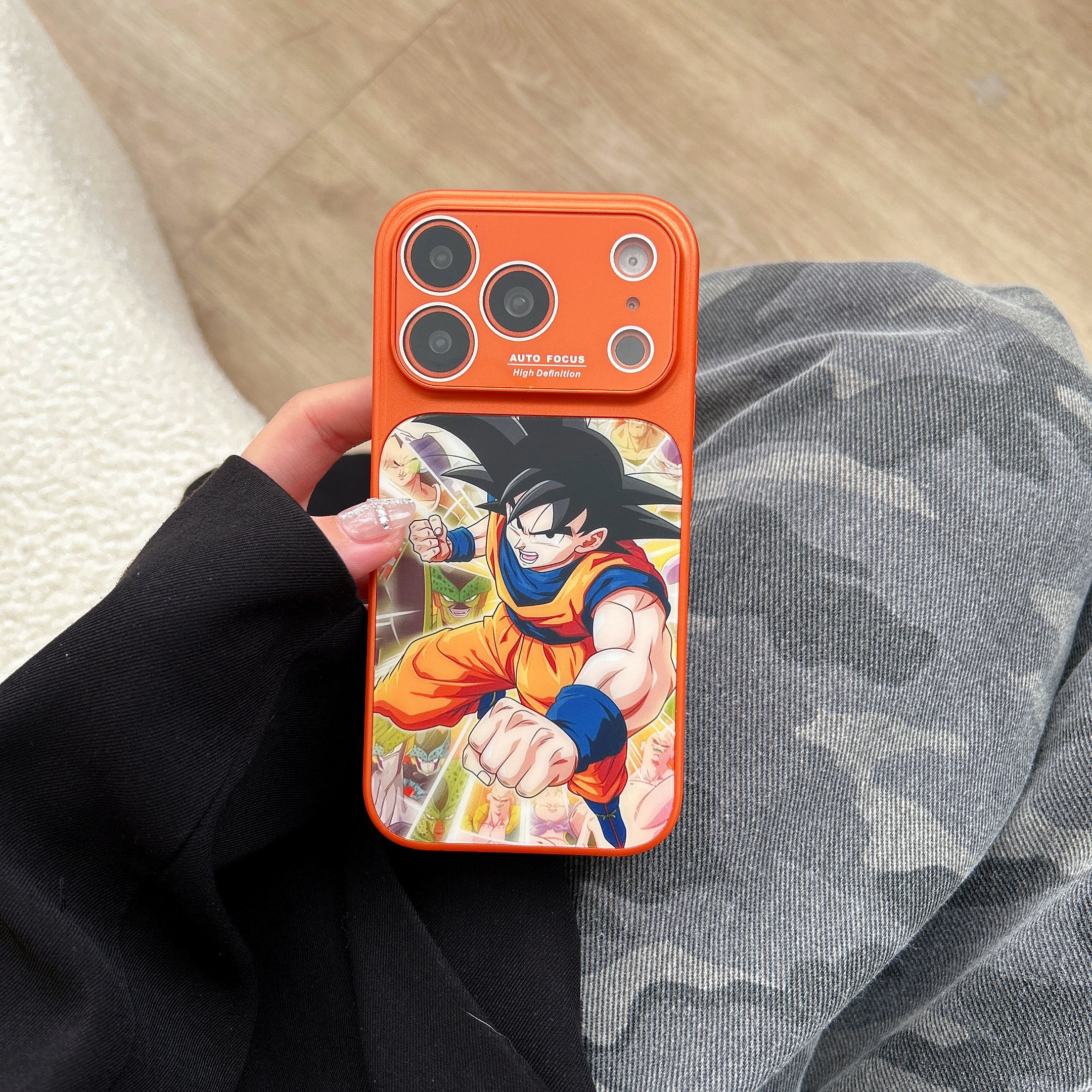 Stylish magnetic phone case