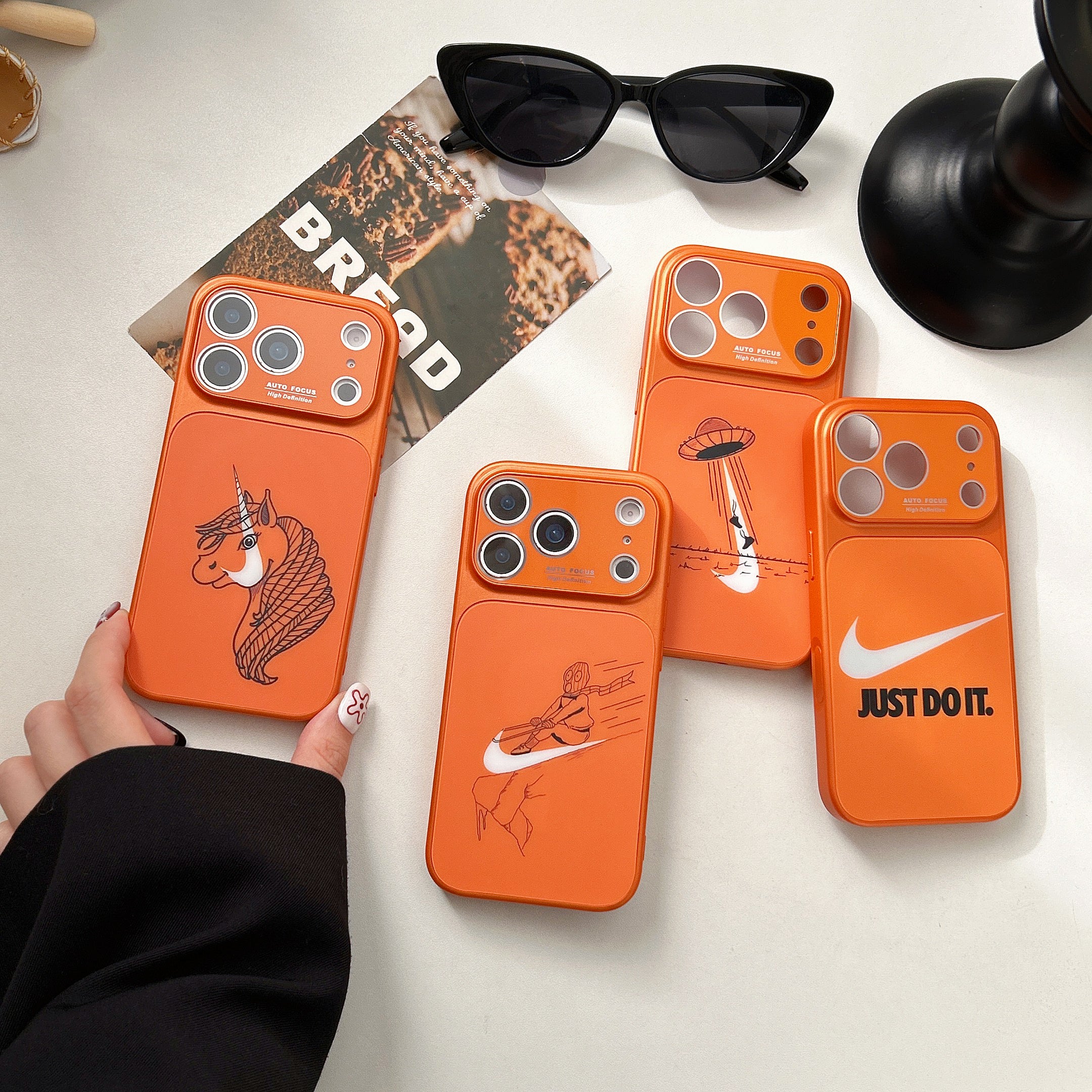 Stylish magnetic phone case