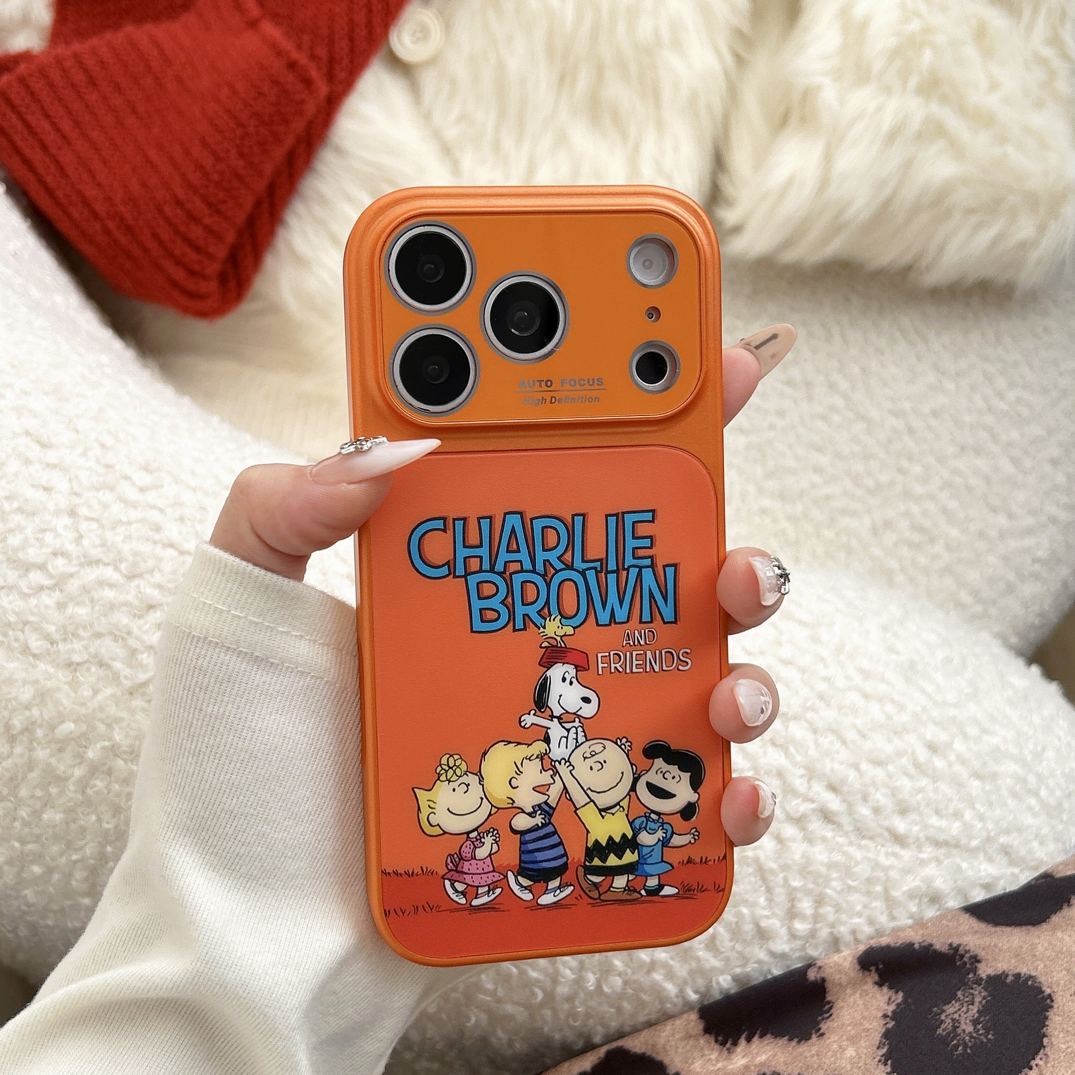 Stylish magnetic phone case