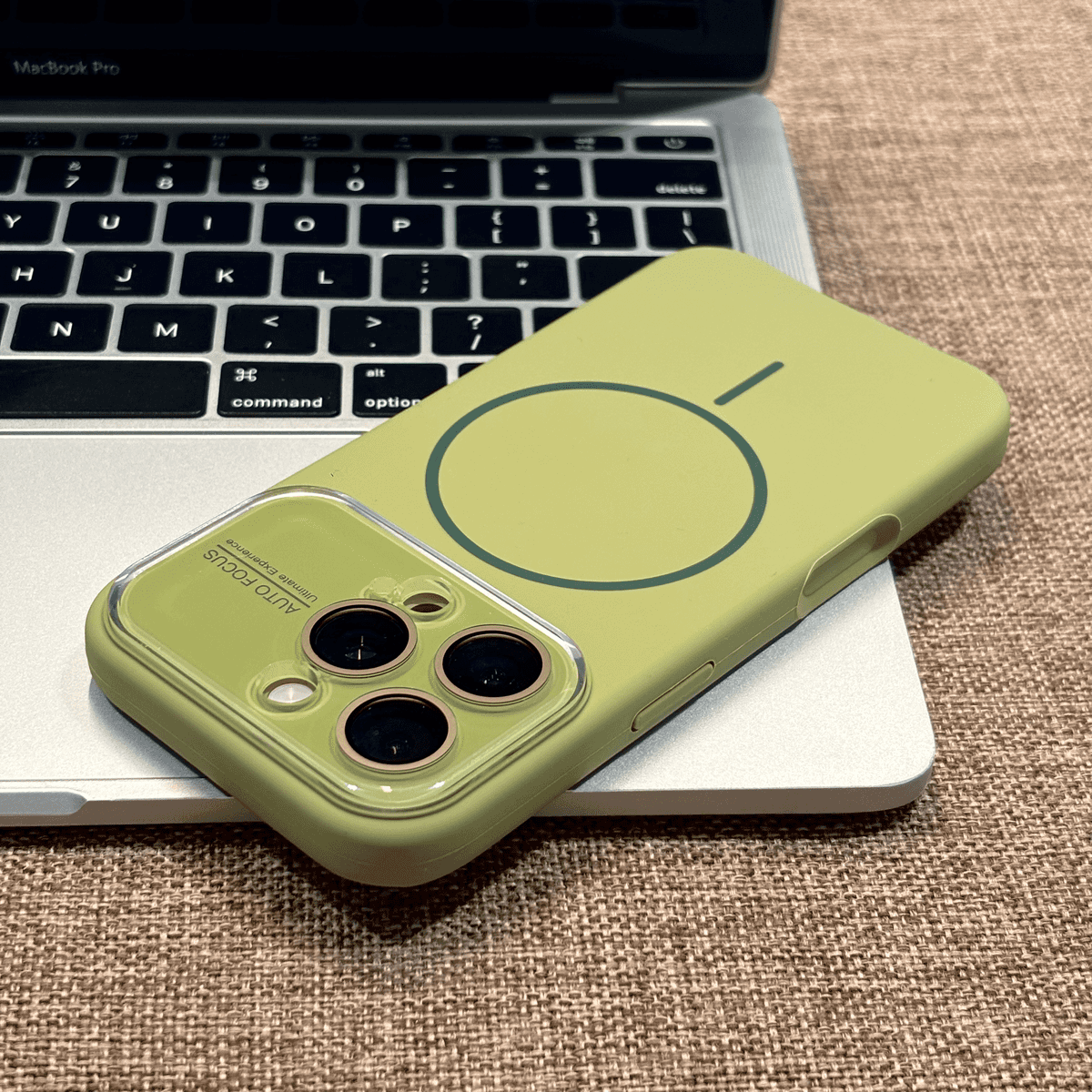 Matte Anti-Fingerprint iPhone Case – Dust-Resistant, Magnetic Slim Fit (MagSafe Compatible)